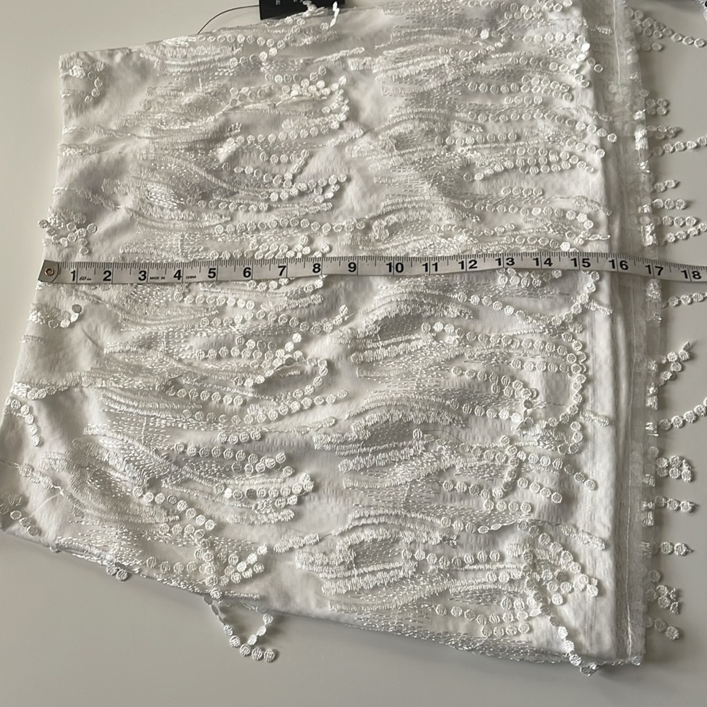 Lulus Women’s White Fringe Skirt‎ Large NWT - Picture 8 of 8
